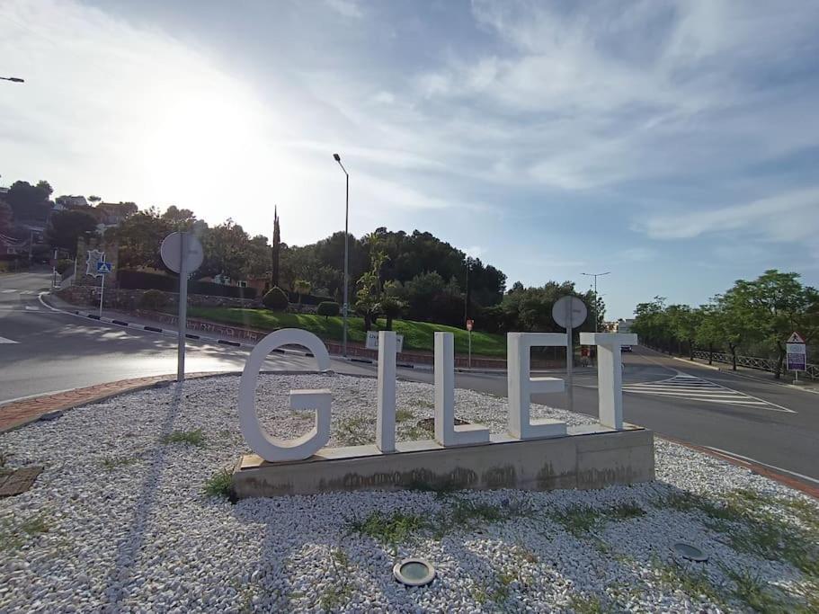 Gilet Senderismo Bici Parking 20 Min Valencia Apartment Ngoại thất bức ảnh